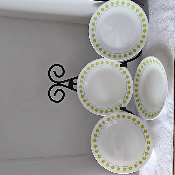 Corelle Discontinued South Beach Bead & Butter Dessert Set of 4 Plates Green Dot - Picture 2 of 6